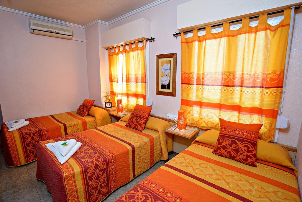 Hostal Carrizo Elda Εξωτερικό φωτογραφία