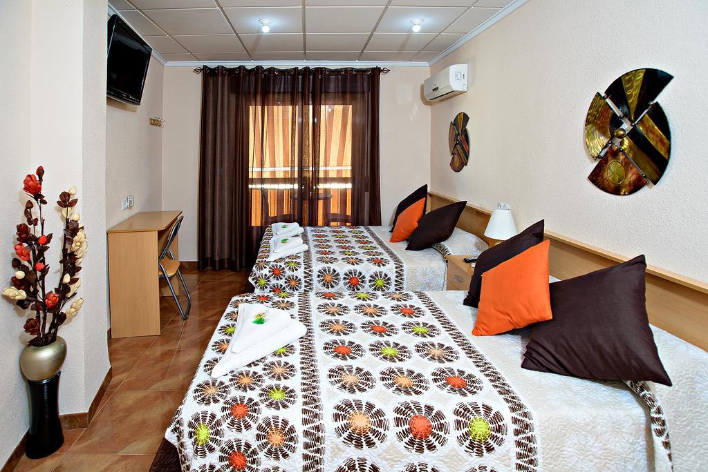 Hostal Carrizo Elda Εξωτερικό φωτογραφία