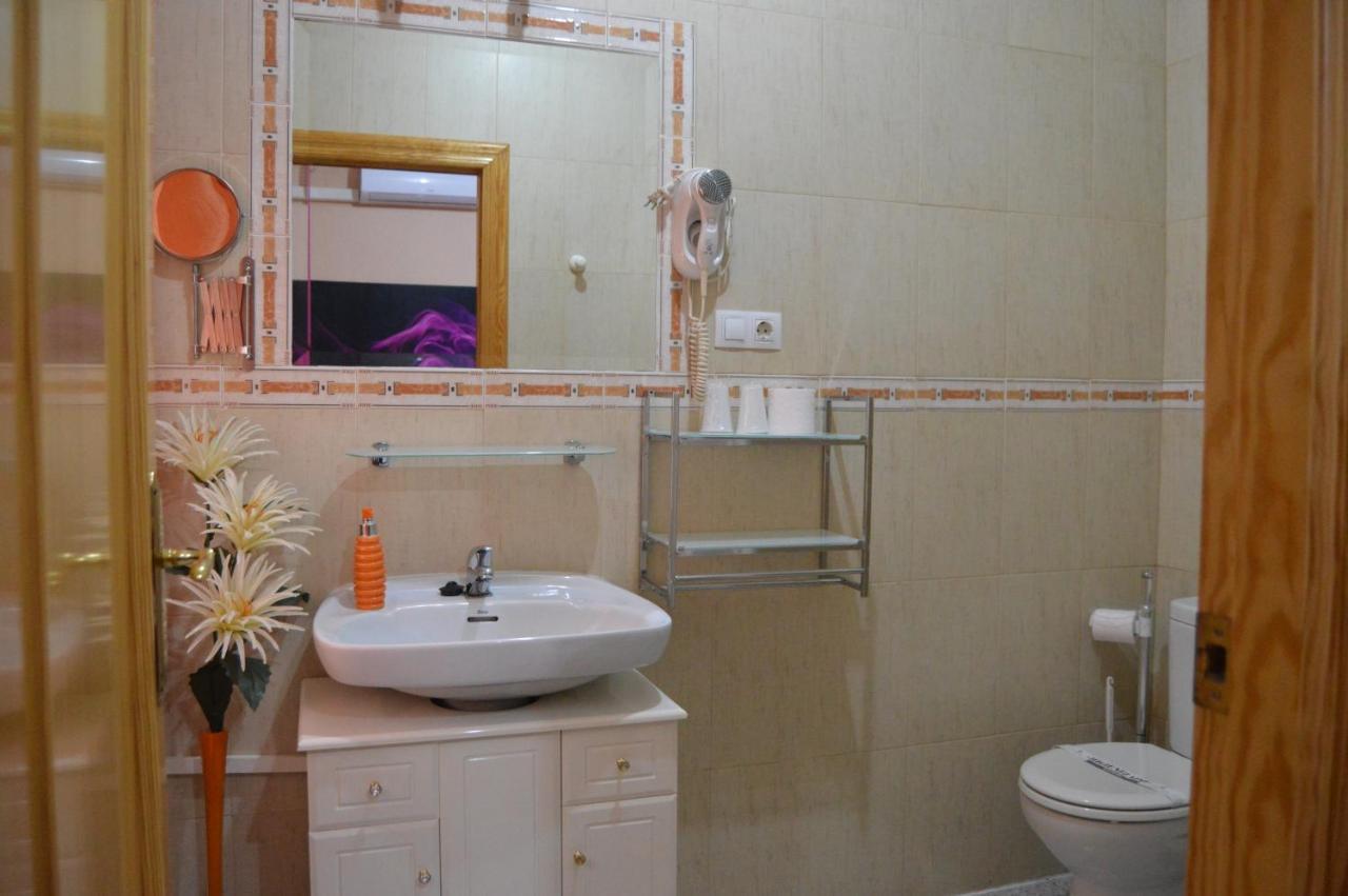 Hostal Carrizo Elda Εξωτερικό φωτογραφία