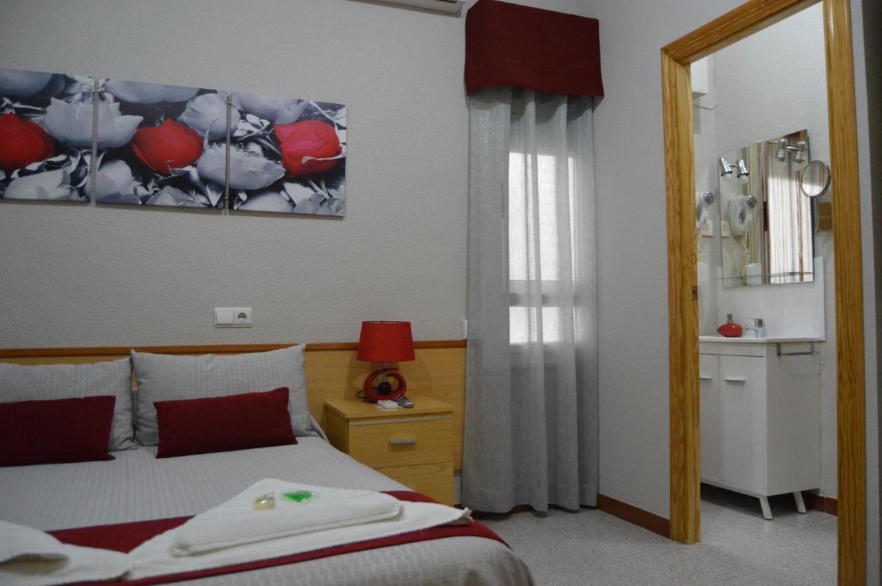 Hostal Carrizo Elda Εξωτερικό φωτογραφία