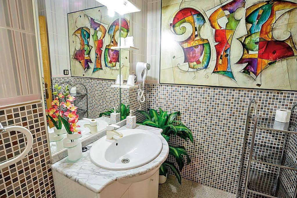 Hostal Carrizo Elda Εξωτερικό φωτογραφία
